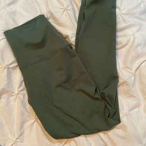Born primitive leggings (mid calf)